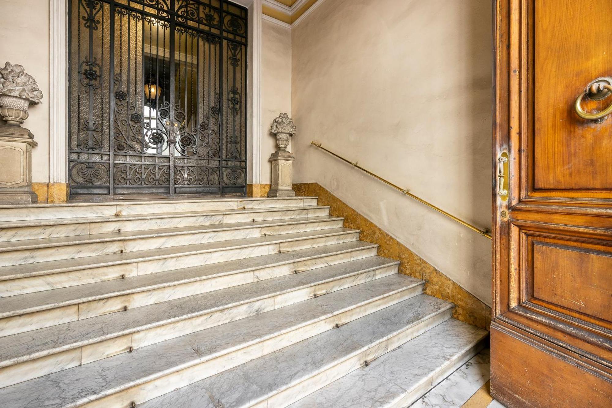 San Marco White Appartamento Luxury Con Garage Su Richiesta فلورنس المظهر الخارجي الصورة